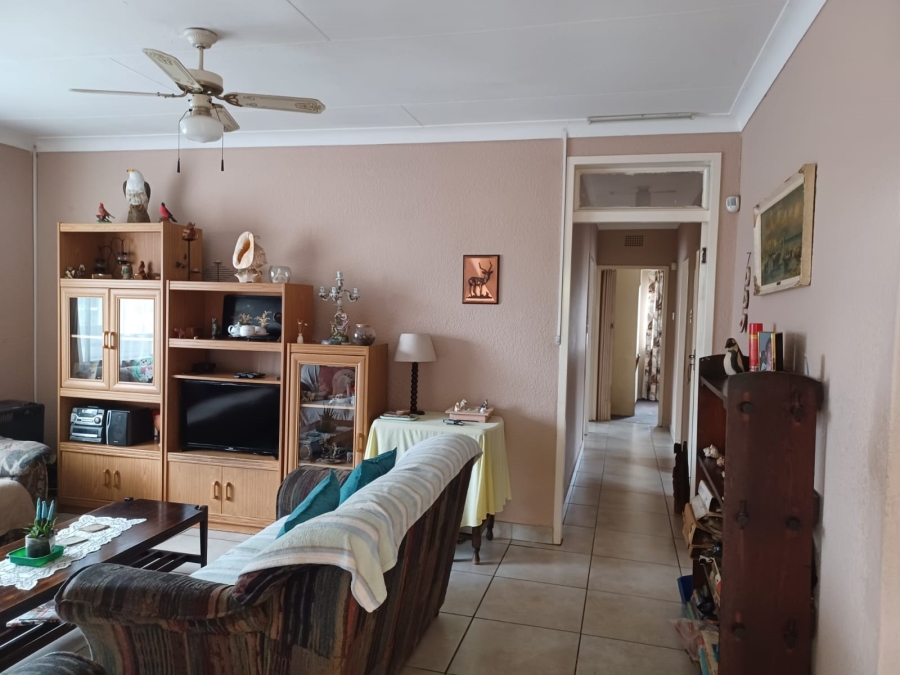 4 Bedroom Property for Sale in Klopperpark Gauteng