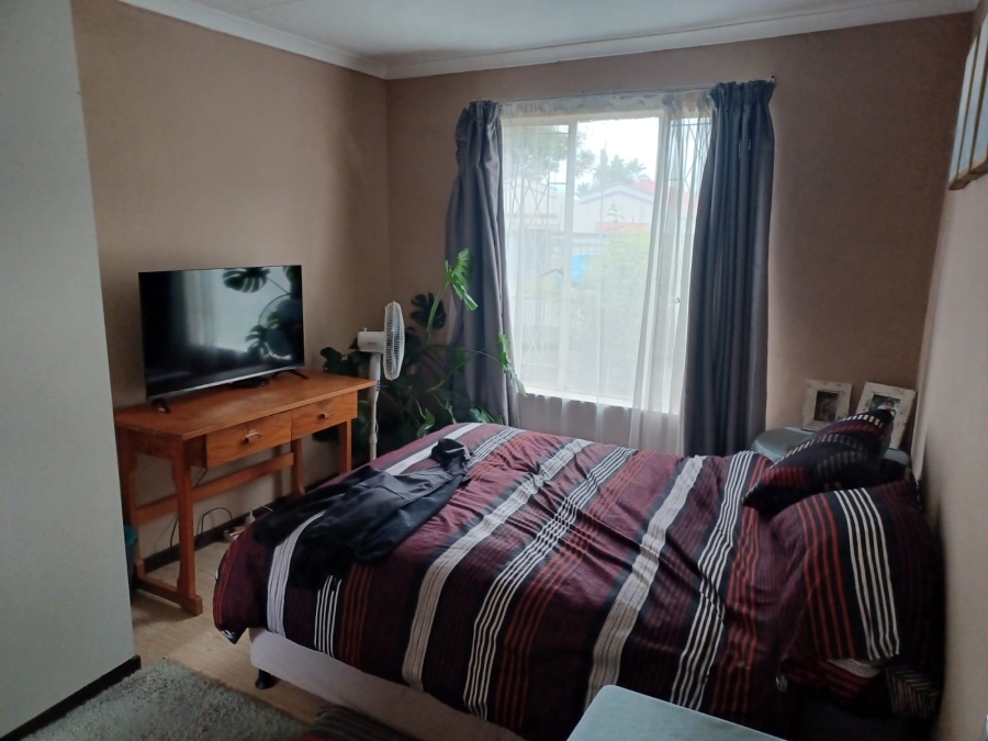 4 Bedroom Property for Sale in Klopperpark Gauteng
