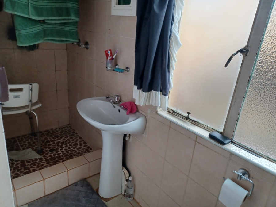 4 Bedroom Property for Sale in Klopperpark Gauteng