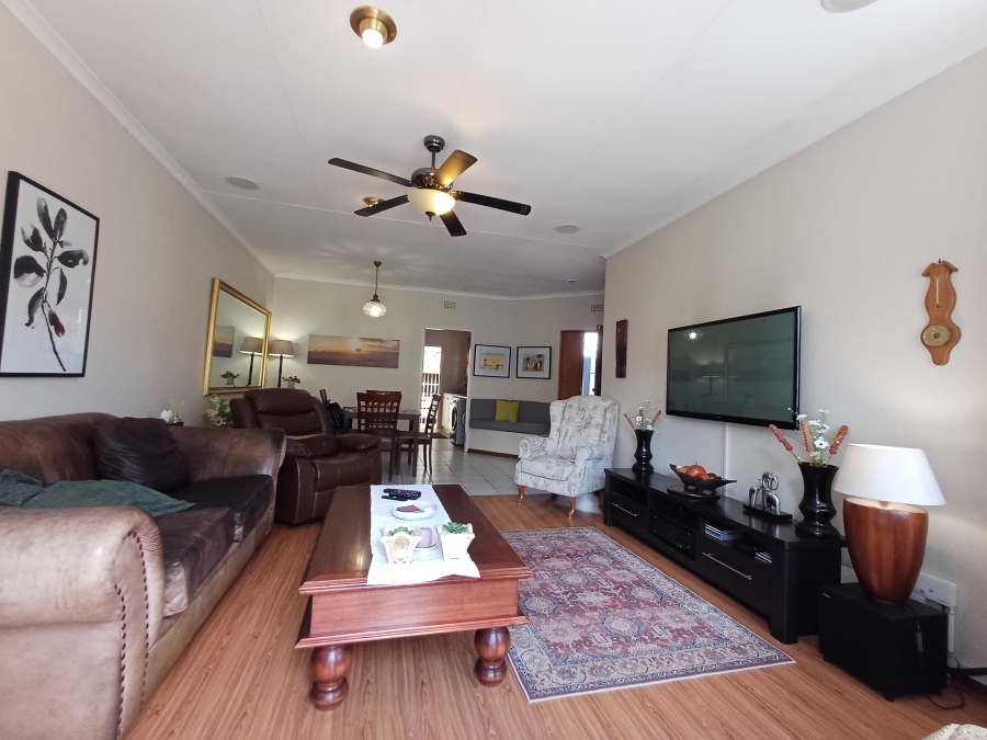 3 Bedroom Property for Sale in Simmerfield Gauteng