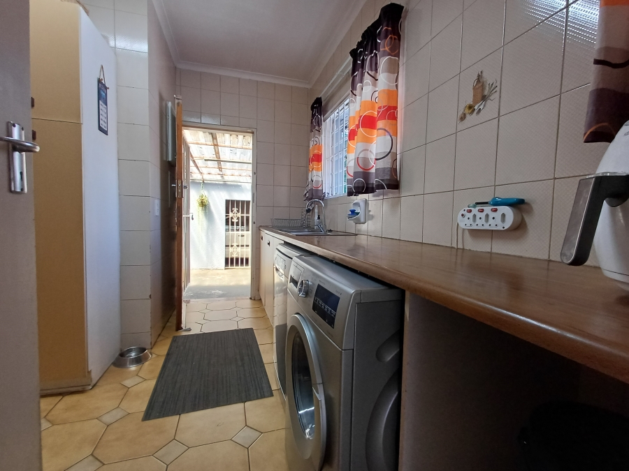 3 Bedroom Property for Sale in Simmerfield Gauteng