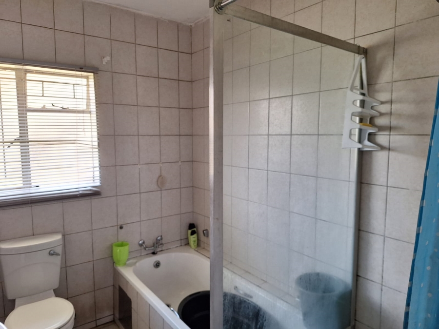 2 Bedroom Property for Sale in Comet Gauteng