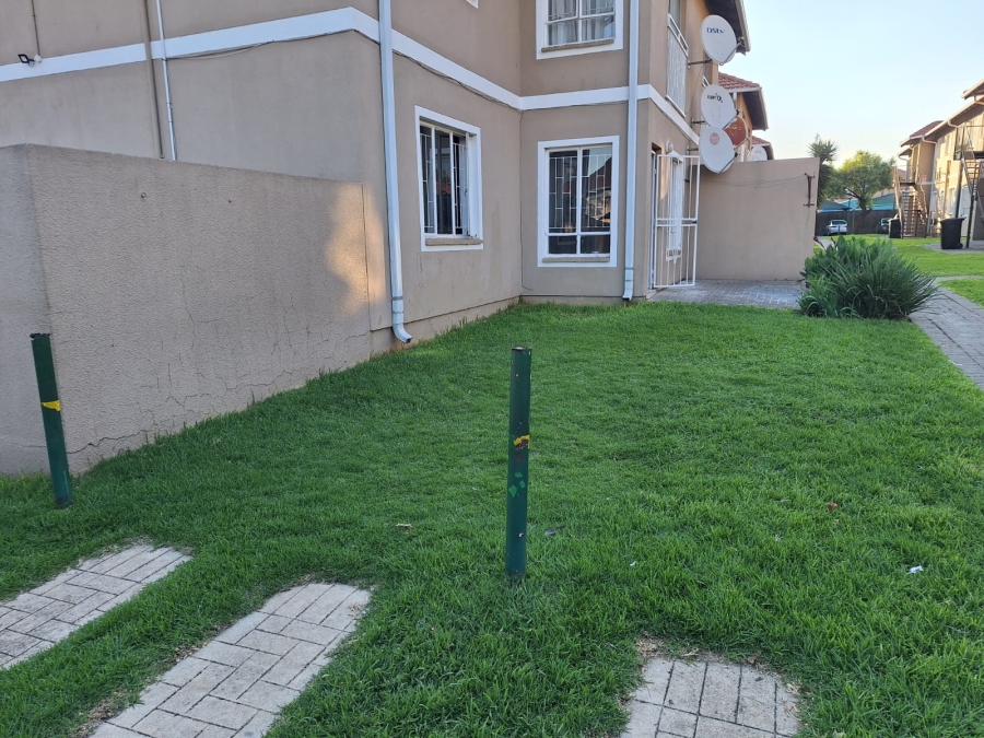 2 Bedroom Property for Sale in Comet Gauteng