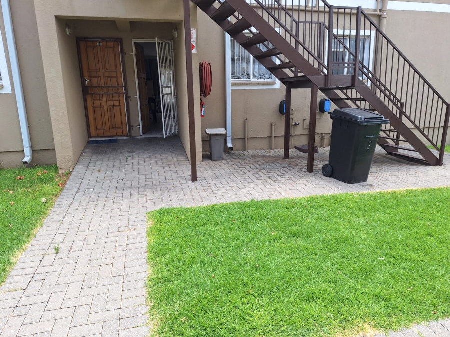2 Bedroom Property for Sale in Comet Gauteng