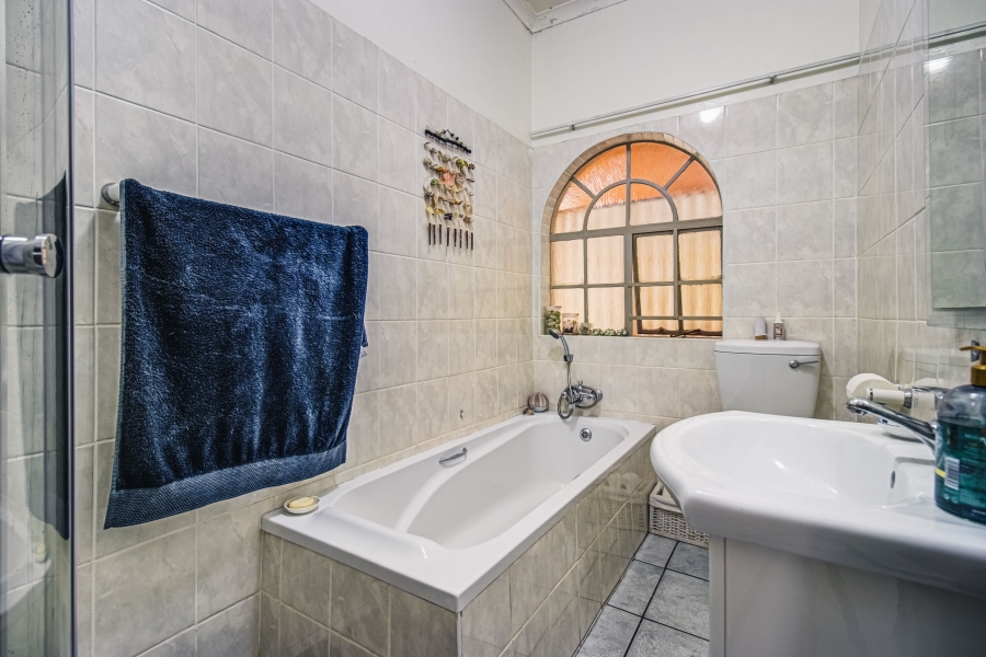 4 Bedroom Property for Sale in Rynfield Gauteng