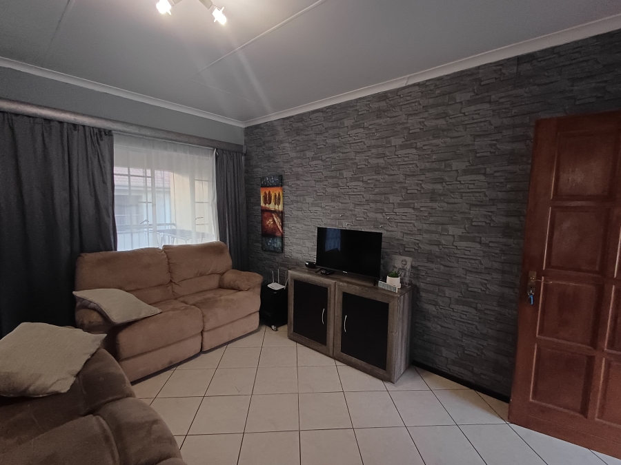 To Let 2 Bedroom Property for Rent in Rynfield Gauteng
