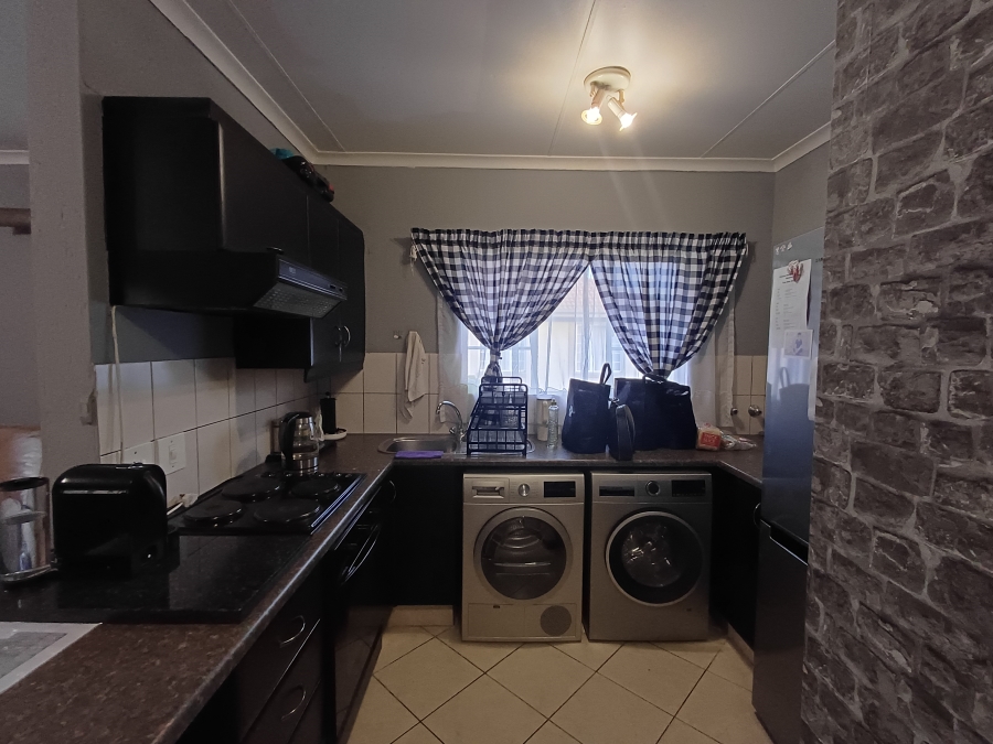 To Let 2 Bedroom Property for Rent in Rynfield Gauteng