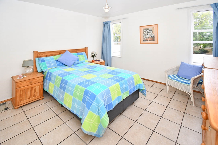 1 Bedroom Property for Sale in Bryanston Gauteng