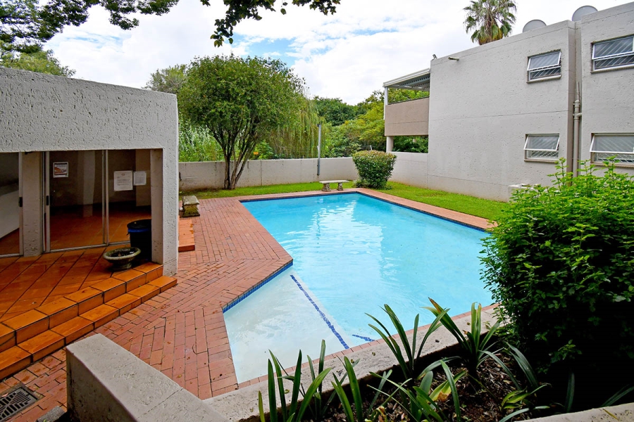 1 Bedroom Property for Sale in Bryanston Gauteng