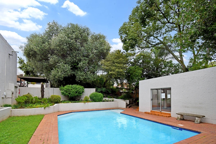 1 Bedroom Property for Sale in Bryanston Gauteng