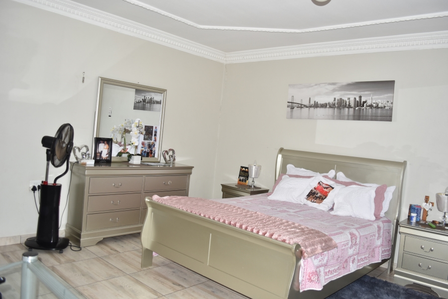 4 Bedroom Property for Sale in Kirkney Gauteng