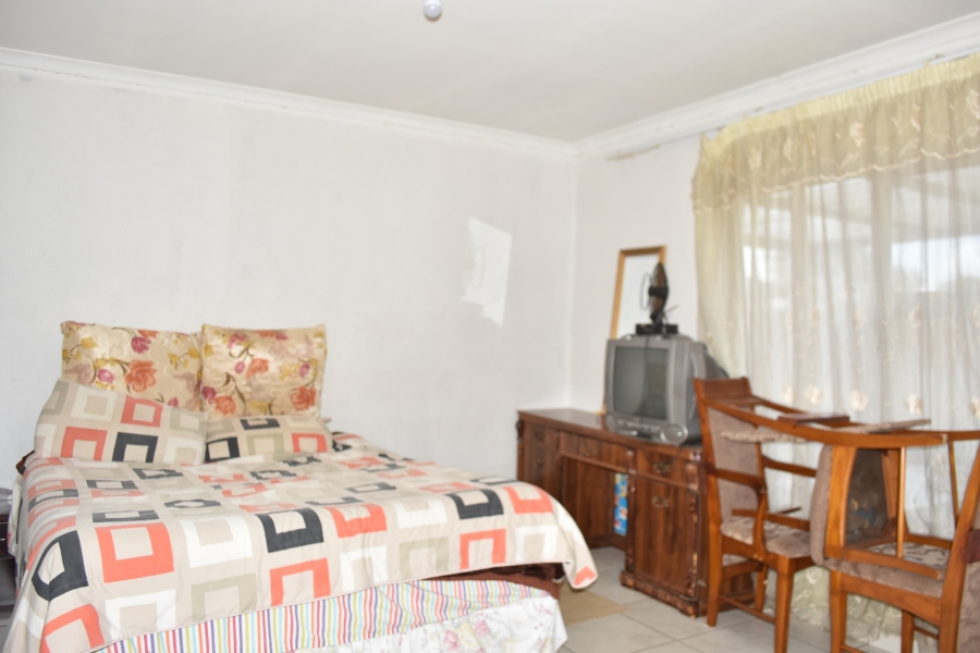 4 Bedroom Property for Sale in Kirkney Gauteng