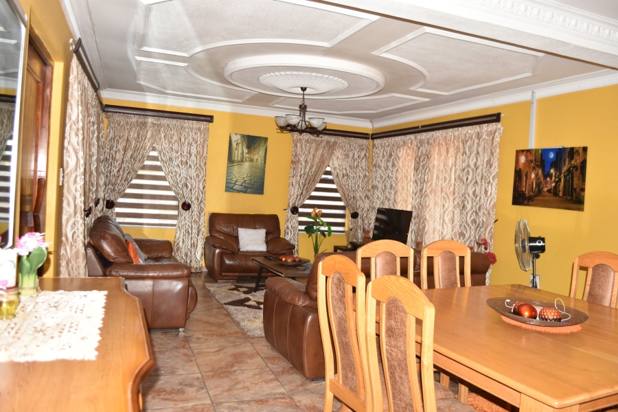 4 Bedroom Property for Sale in Kirkney Gauteng