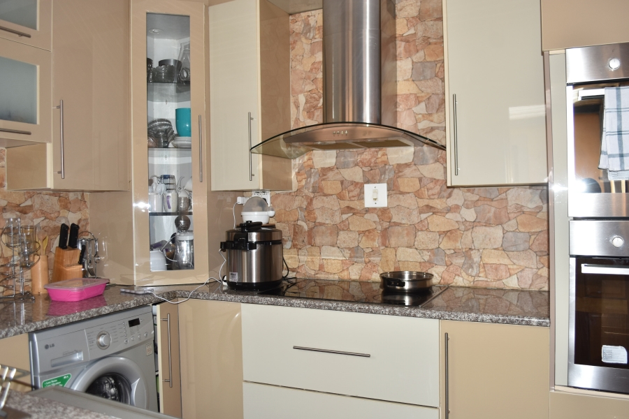 4 Bedroom Property for Sale in Kirkney Gauteng