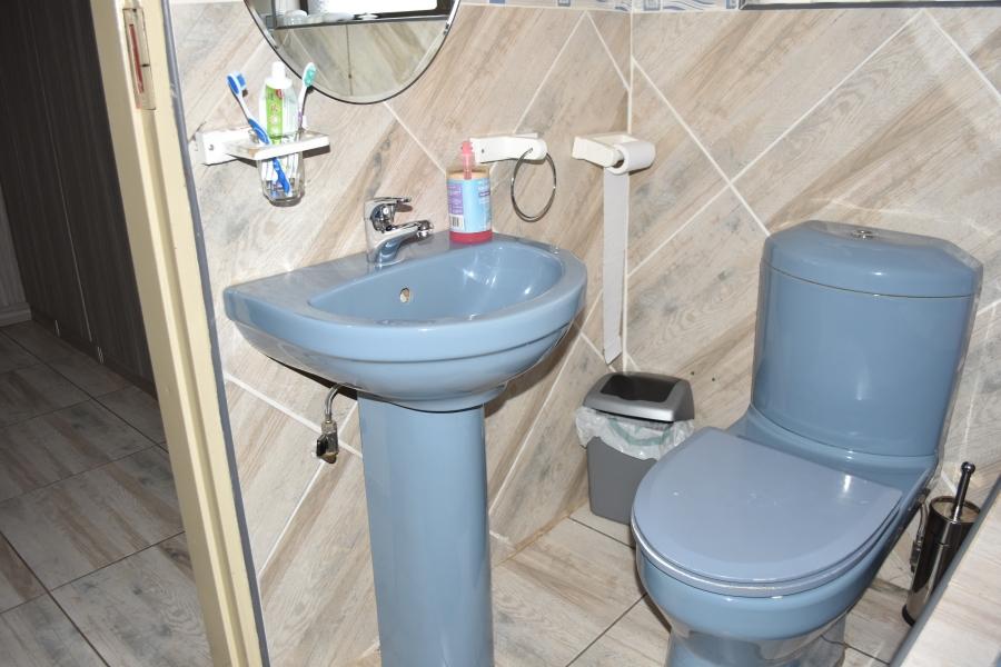 4 Bedroom Property for Sale in Kirkney Gauteng