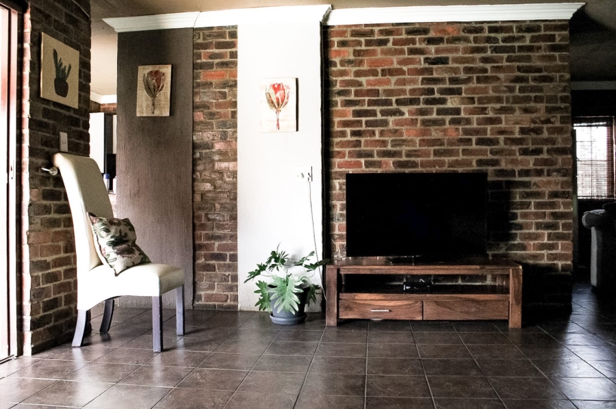 4 Bedroom Property for Sale in The Meadows Gauteng