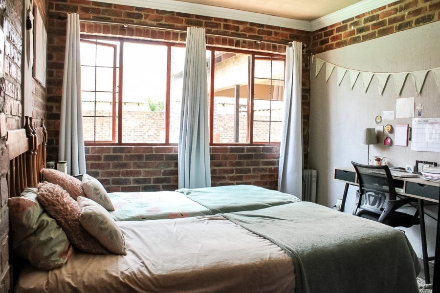 4 Bedroom Property for Sale in The Meadows Gauteng