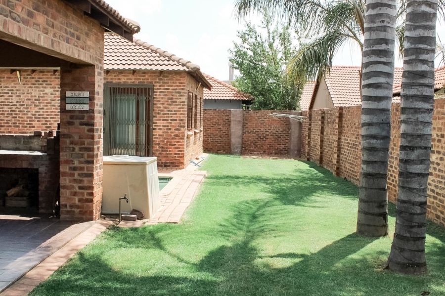 4 Bedroom Property for Sale in The Meadows Gauteng