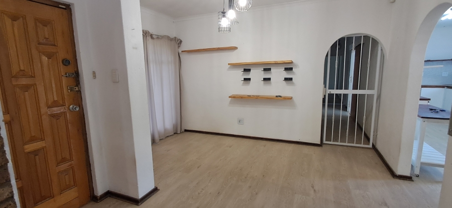 To Let 3 Bedroom Property for Rent in Lakeside Gauteng