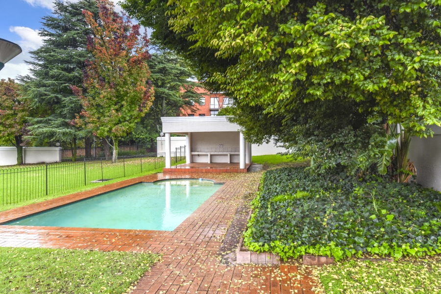 2 Bedroom Property for Sale in Sandown Gauteng