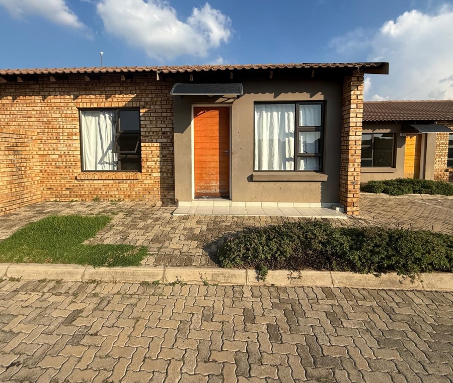 2 Bedroom Property for Sale in Dawn Park Gauteng