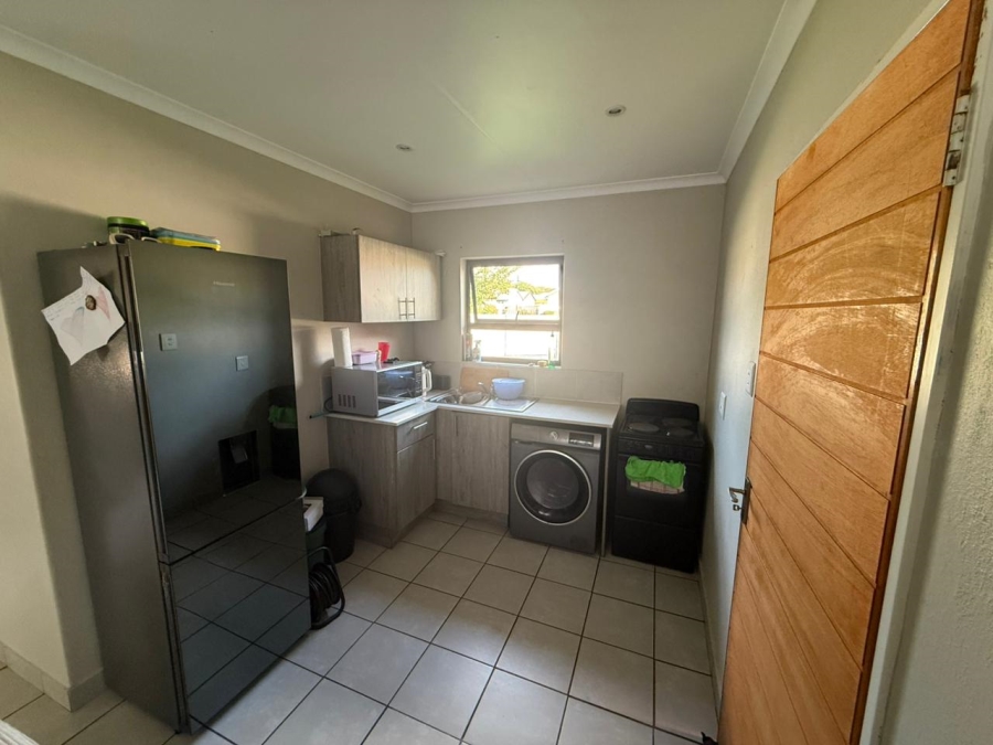 2 Bedroom Property for Sale in Dawn Park Gauteng