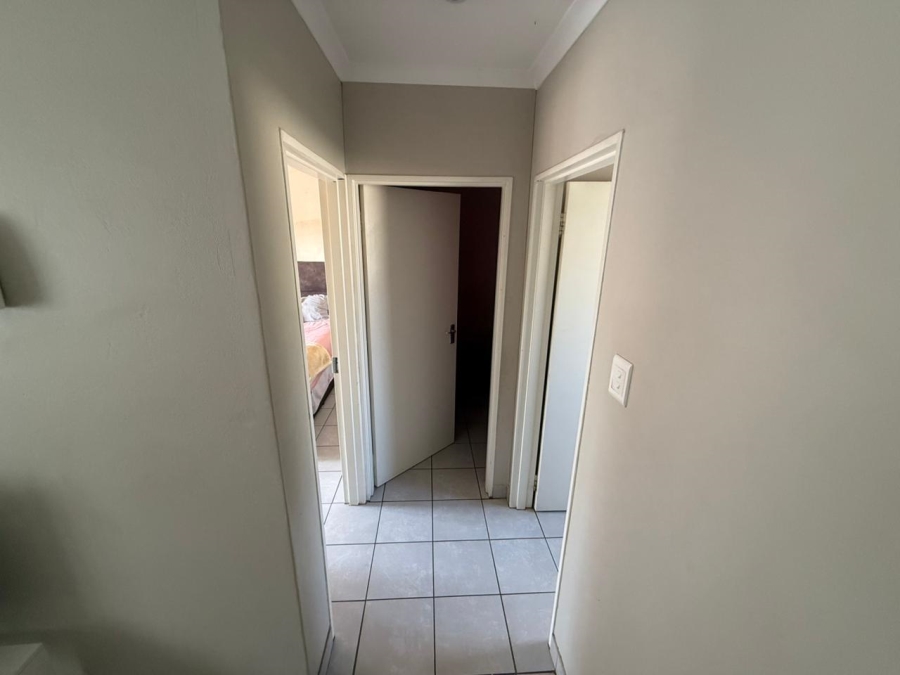 2 Bedroom Property for Sale in Dawn Park Gauteng