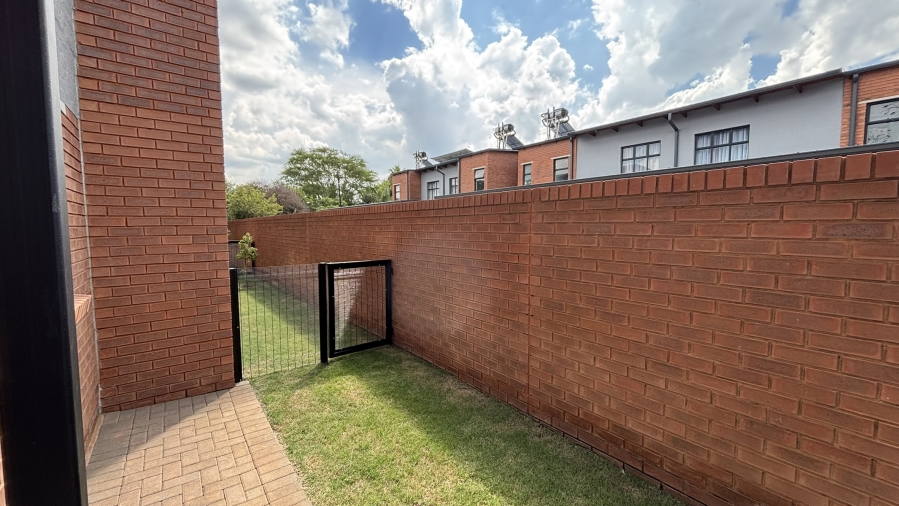 2 Bedroom Property for Sale in Sinoville Gauteng