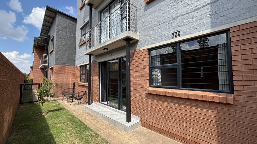 2 Bedroom Property for Sale in Sinoville Gauteng