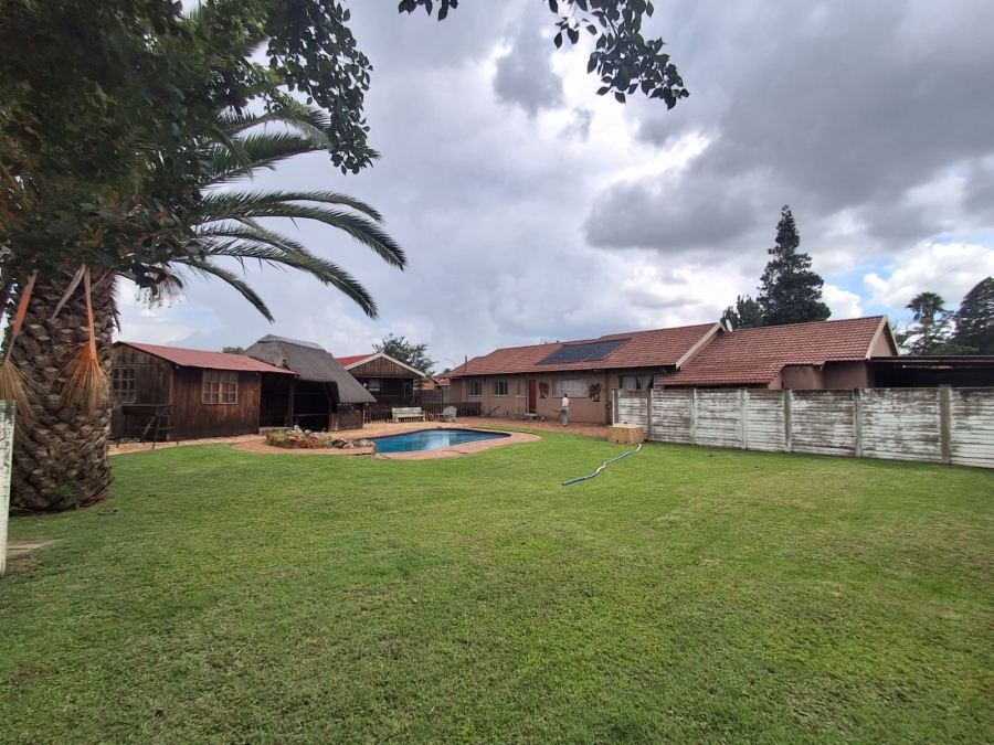 3 Bedroom Property for Sale in Bedworth Park Gauteng