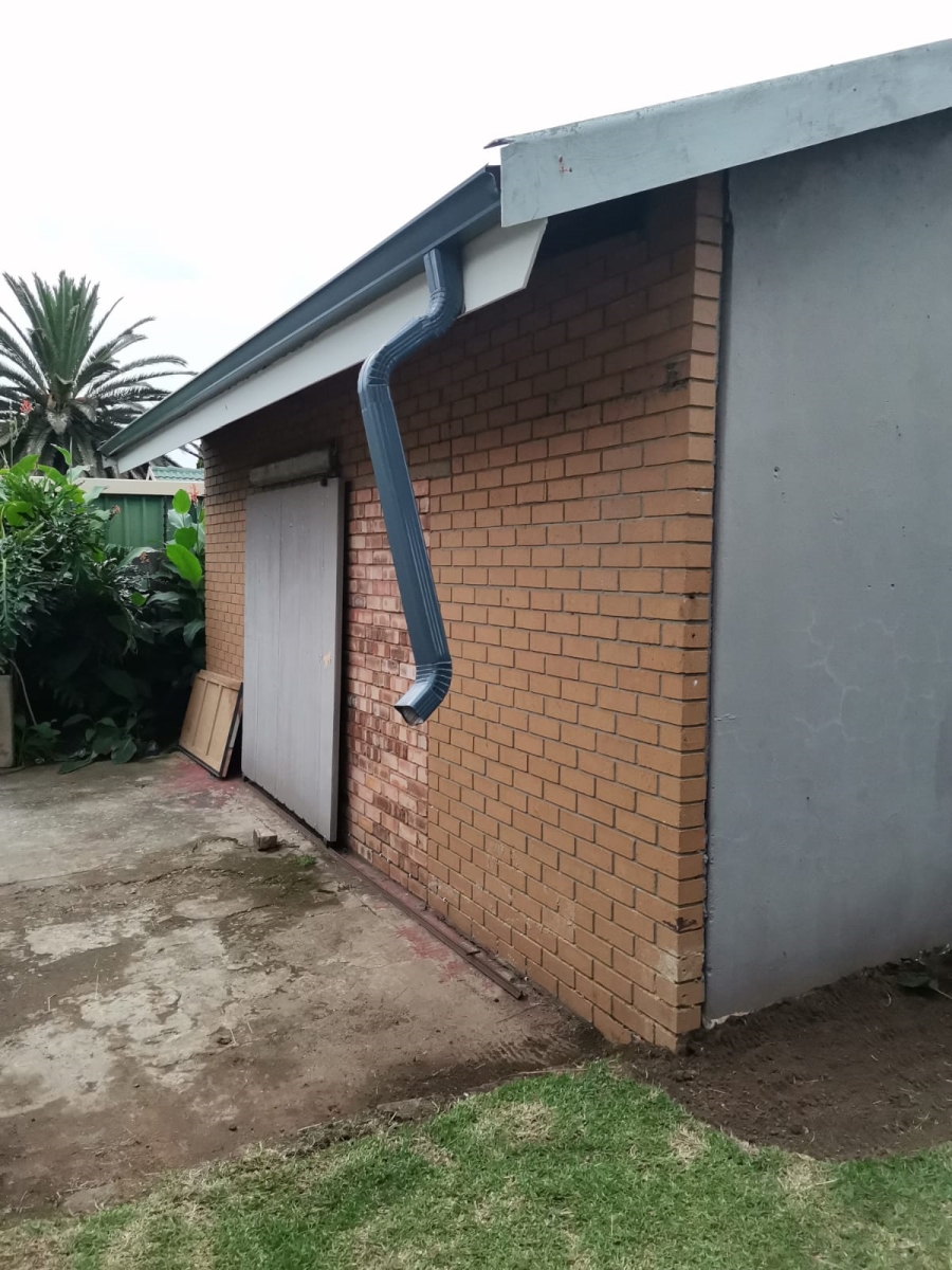 To Let 3 Bedroom Property for Rent in Dunnottar Gauteng