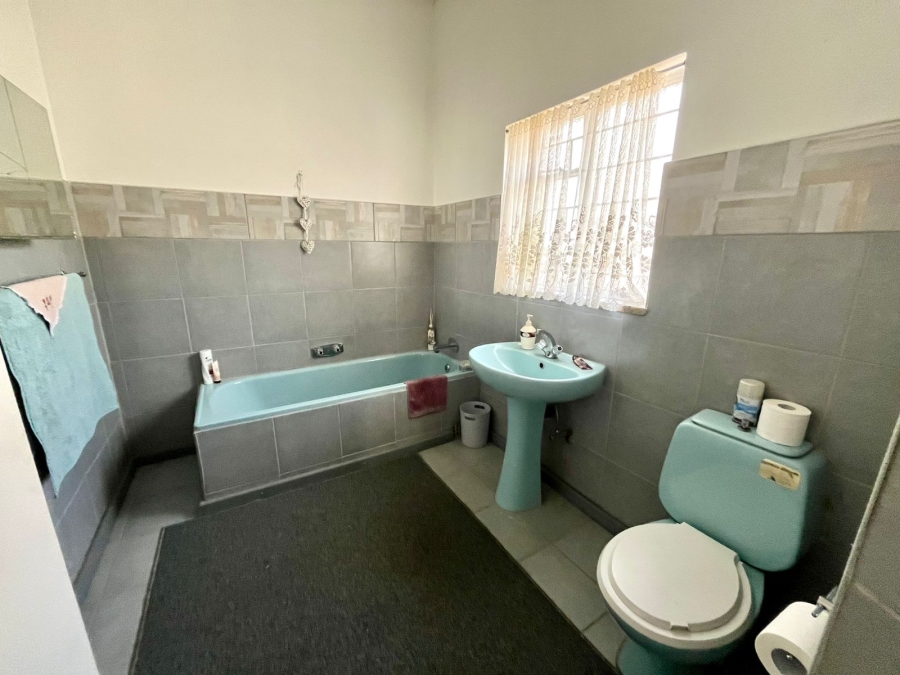 3 Bedroom Property for Sale in Brakpan Central Gauteng