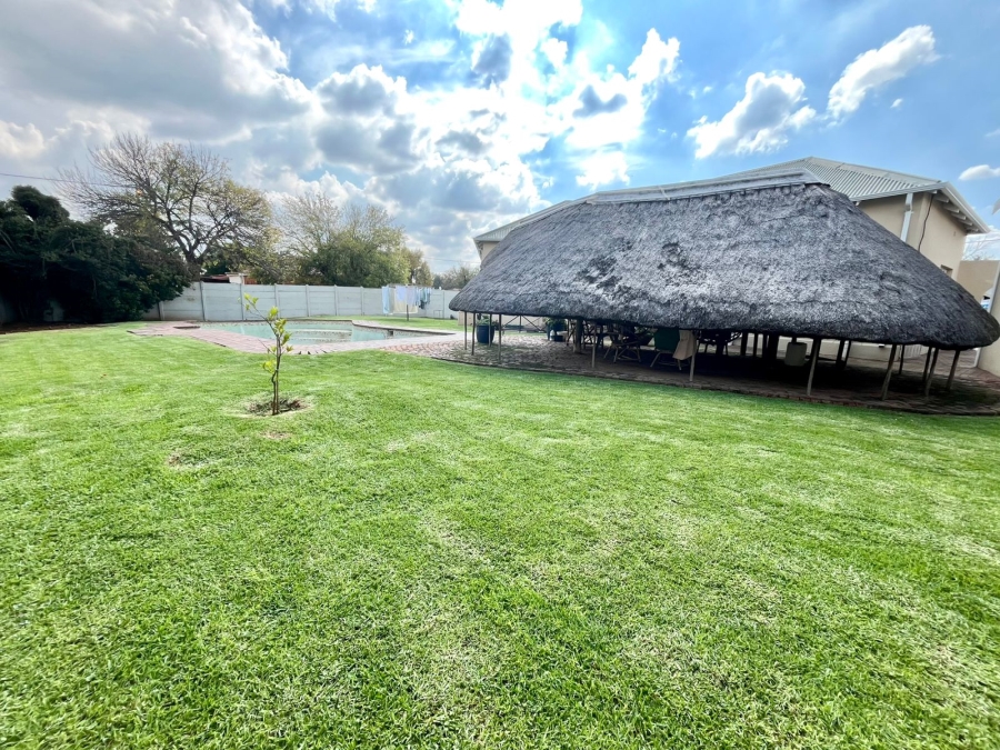 3 Bedroom Property for Sale in Brakpan Central Gauteng