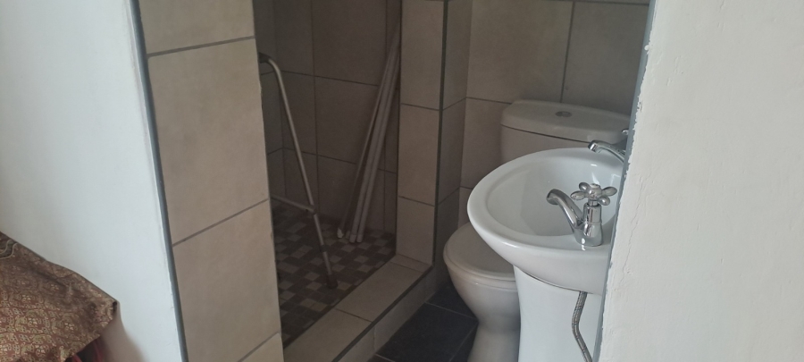 5 Bedroom Property for Sale in Pretoria Gardens Gauteng