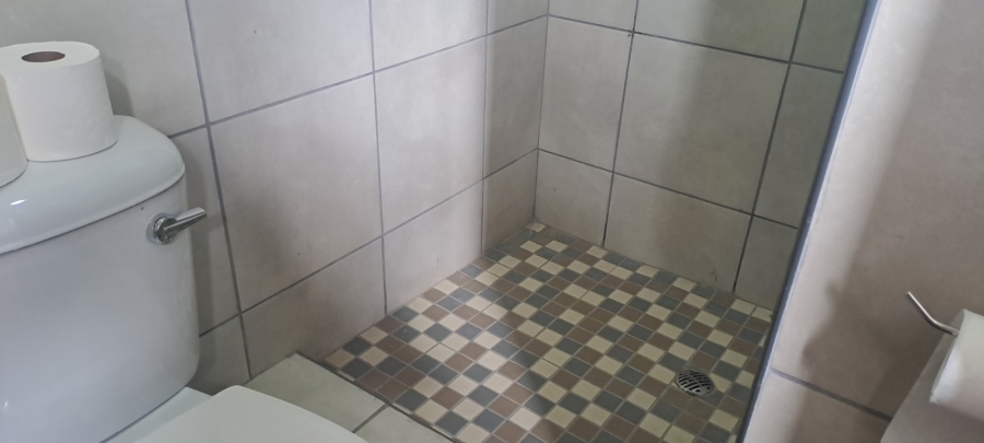 5 Bedroom Property for Sale in Pretoria Gardens Gauteng