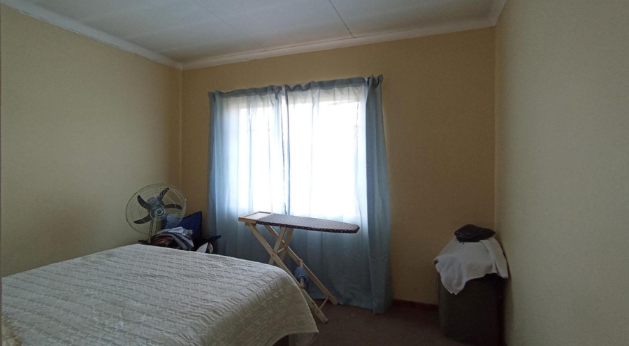 To Let 2 Bedroom Property for Rent in Annlin-wes Gauteng