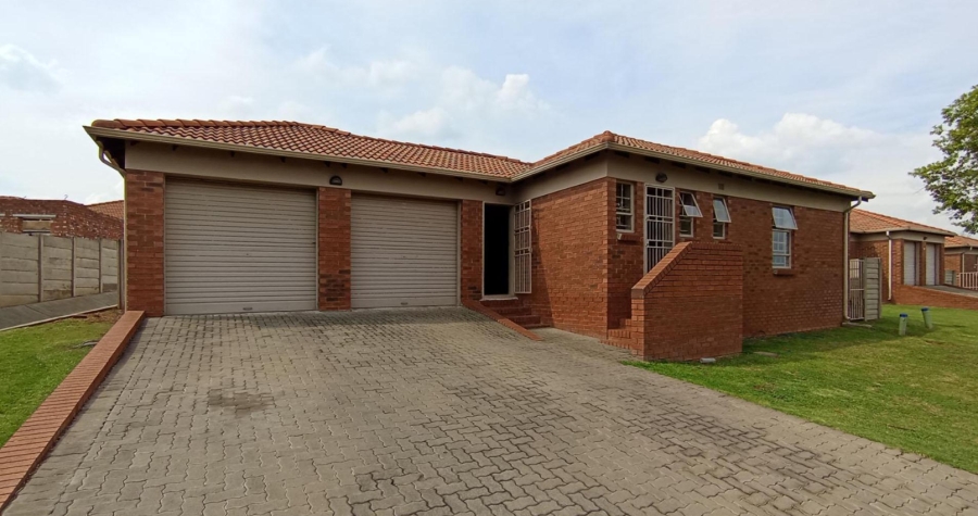 3 Bedroom Property for Sale in Olievenhoutbosch Gauteng