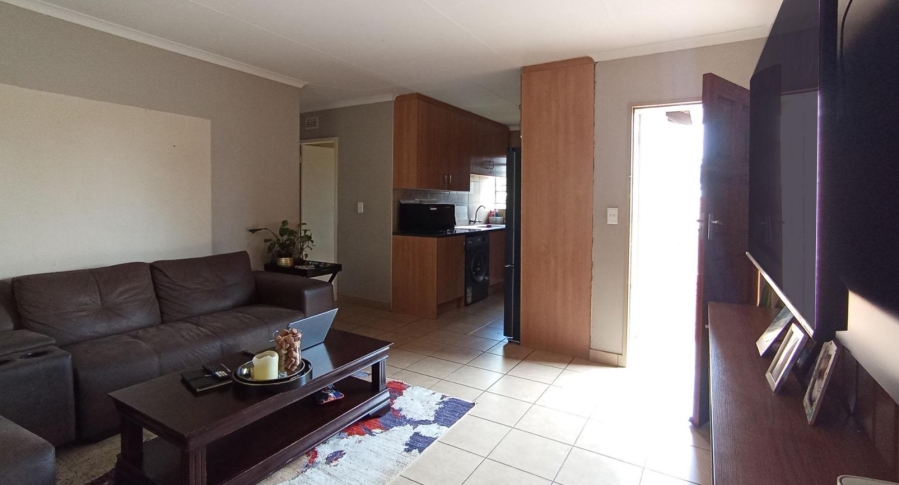 3 Bedroom Property for Sale in Olievenhoutbosch Gauteng