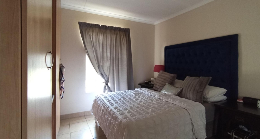 3 Bedroom Property for Sale in Olievenhoutbosch Gauteng