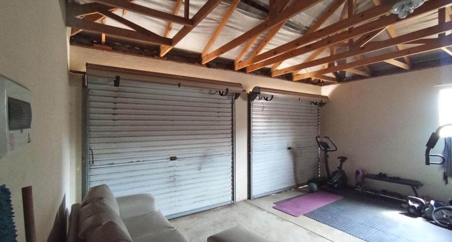 3 Bedroom Property for Sale in Olievenhoutbosch Gauteng