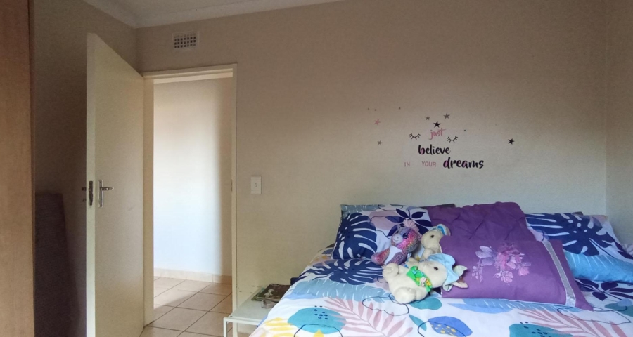 3 Bedroom Property for Sale in Olievenhoutbosch Gauteng