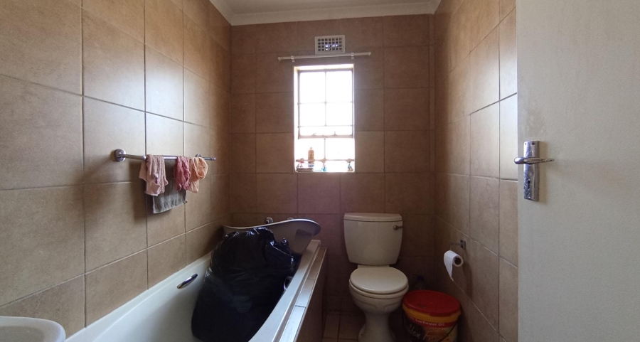 3 Bedroom Property for Sale in Olievenhoutbosch Gauteng