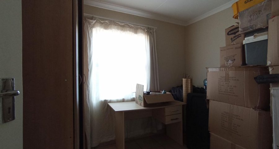 3 Bedroom Property for Sale in Olievenhoutbosch Gauteng