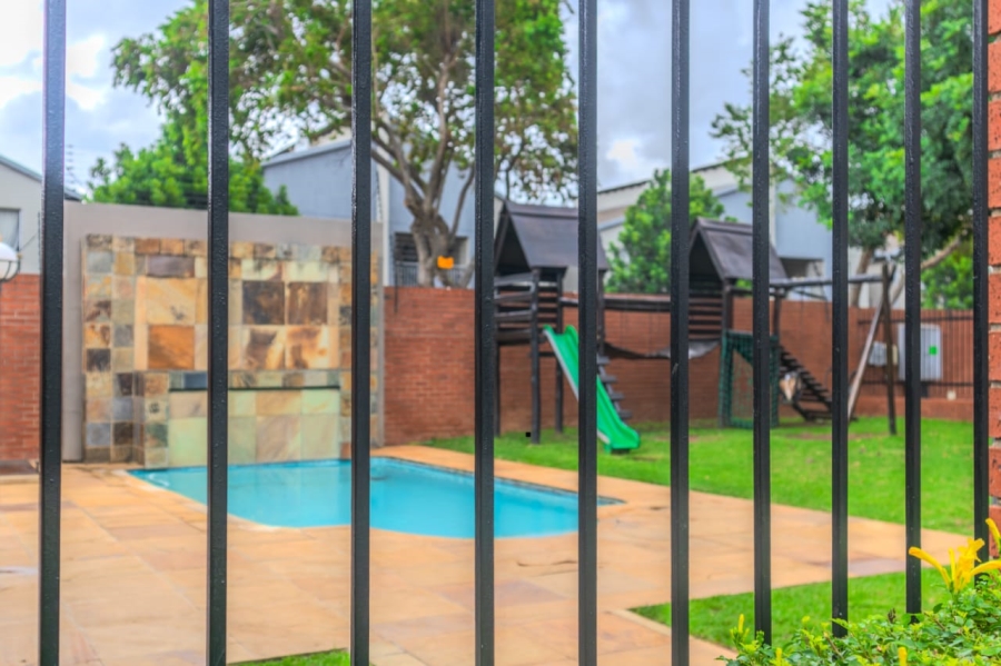 2 Bedroom Property for Sale in North Riding Gauteng