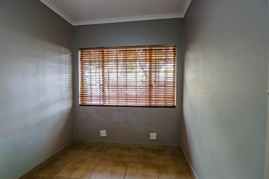 4 Bedroom Property for Sale in Valhalla Gauteng