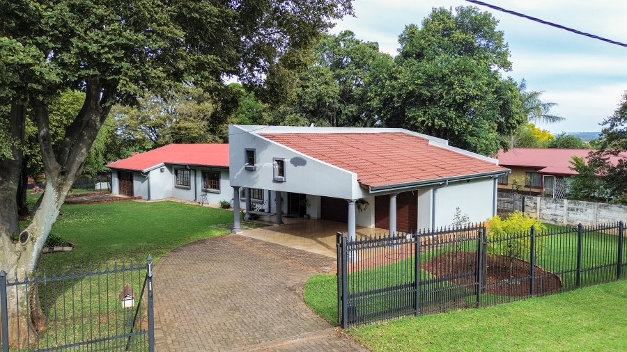 4 Bedroom Property for Sale in Valhalla Gauteng