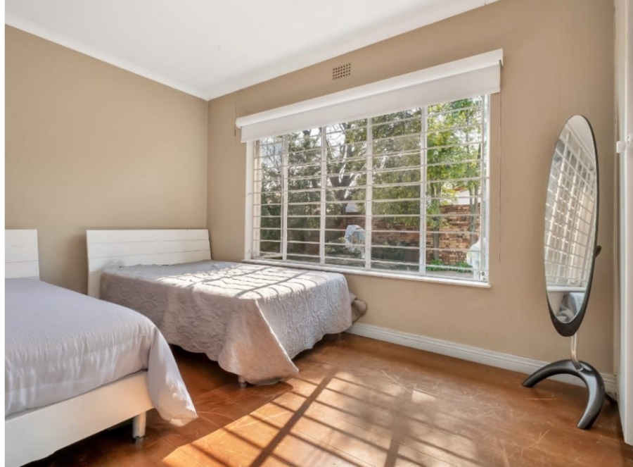 To Let 4 Bedroom Property for Rent in Parkmore Gauteng