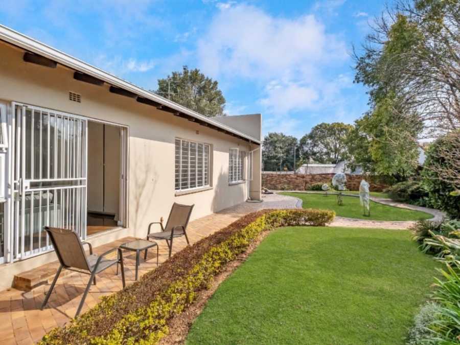 To Let 4 Bedroom Property for Rent in Parkmore Gauteng