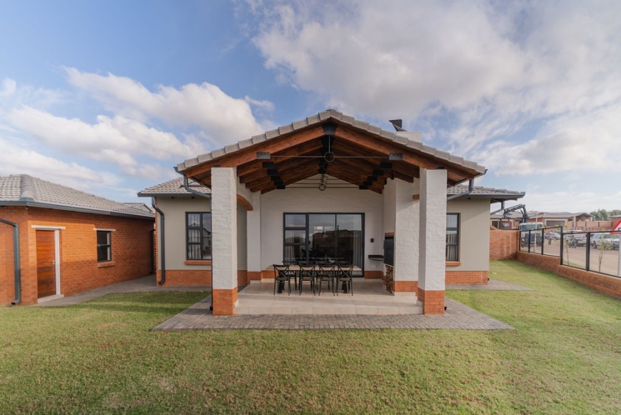 3 Bedroom Property for Sale in Six Fountains Residential Estate Gauteng