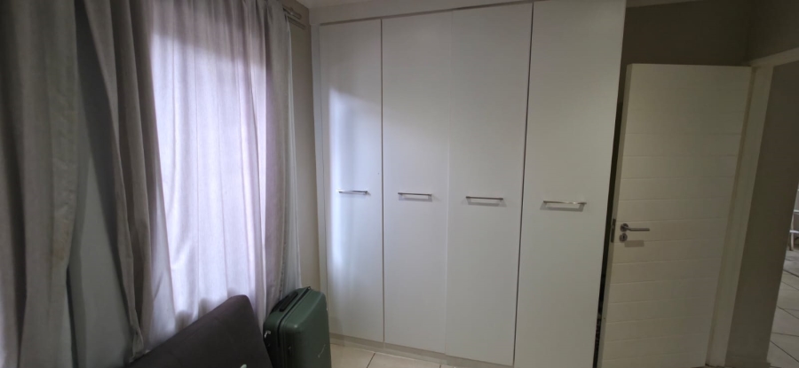 2 Bedroom Property for Sale in Die Hoewes Gauteng